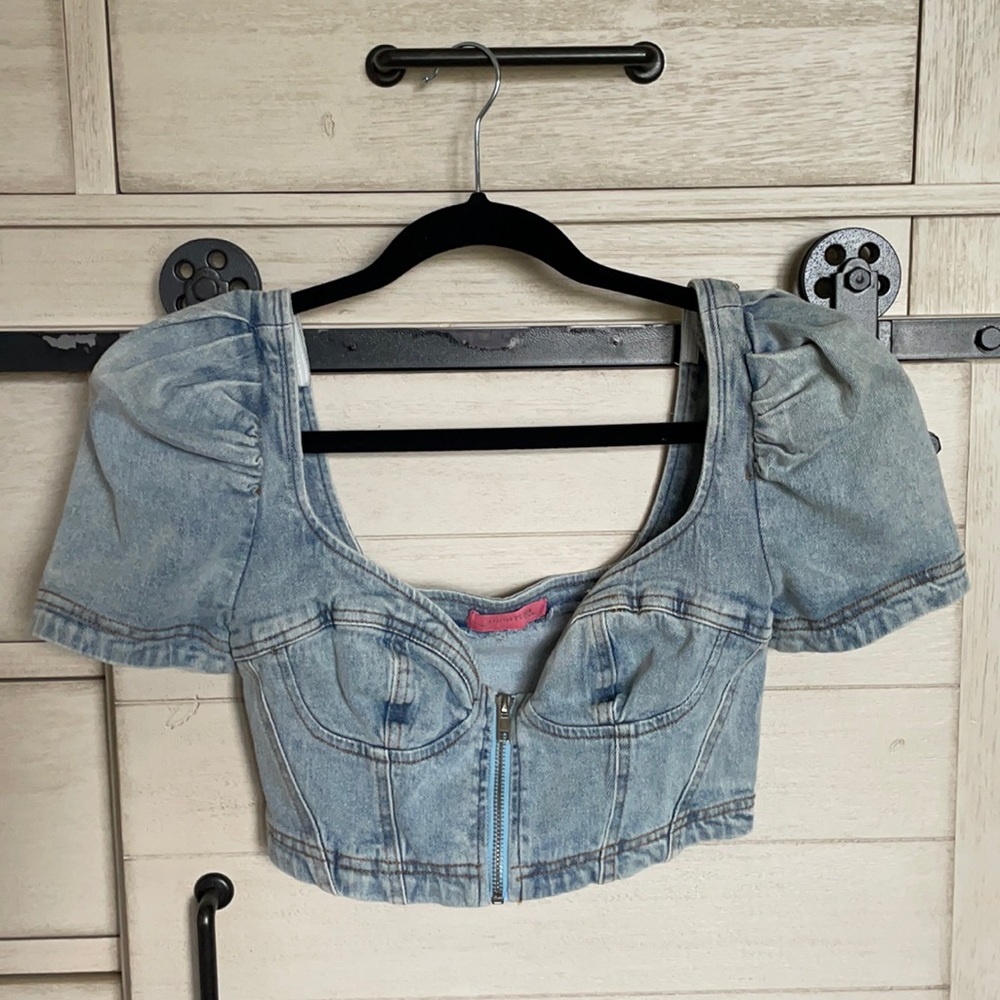 Signature8 Denim Puff Sleeve Crop Top